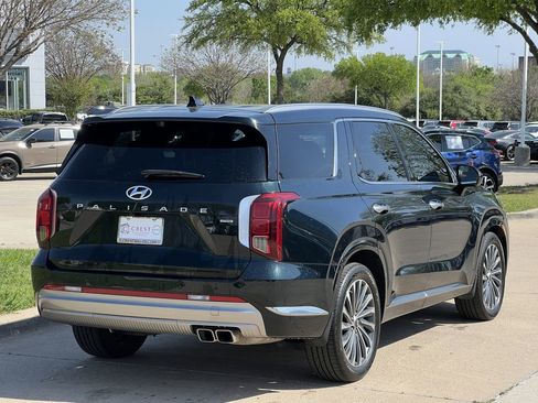 Used 2024 Hyundai Palisade Calligraphy image 4