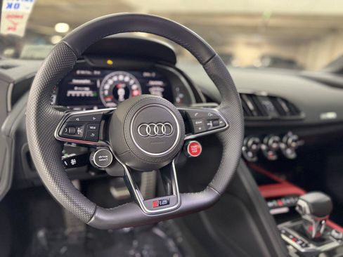 Used 2021 Audi R8 V10 RWD image 45