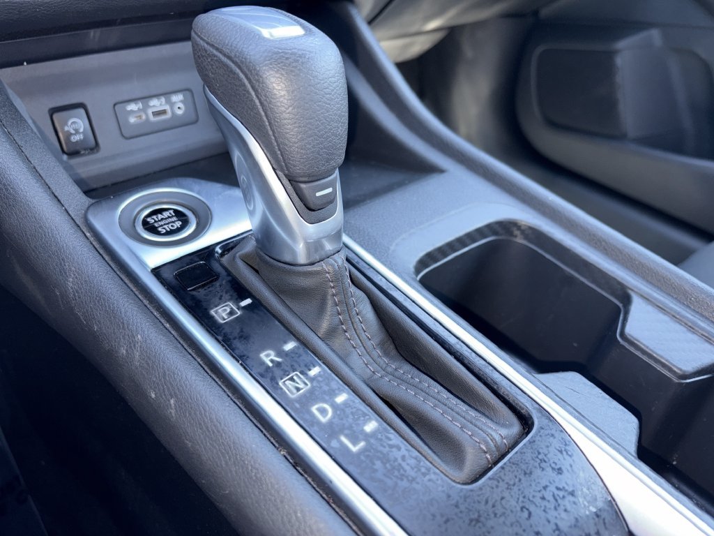 Used 2024 Nissan Sentra SV FWD image 7