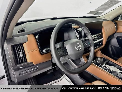 Certified 2026 Nissan Pathfinder Platinum w/ Cargo Package AWD/4WD image 9