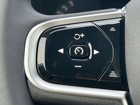 New 2026 Volvo XC60 B5 Plus w/ Protection Package Premier image 22