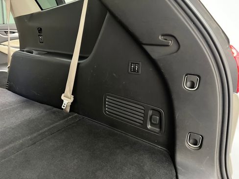 Used 2018 Buick Enclave Premium image 38