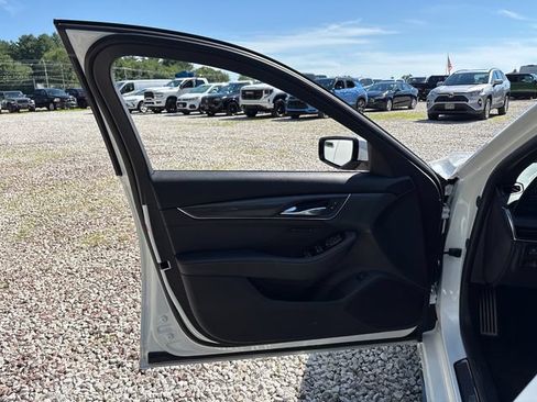 Used 2026 Cadillac CT5 V RWD image 15