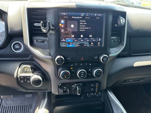 Used 2022 RAM 1500 Big Horn AWD/4WD image 15