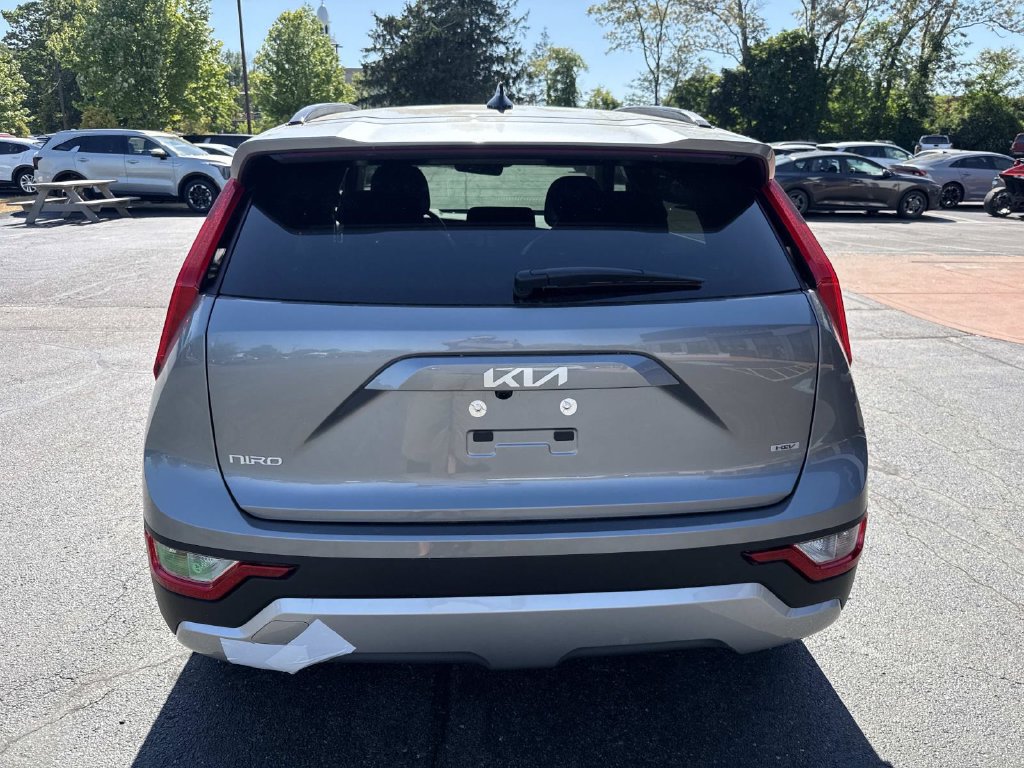 New 2026 Kia Niro LX FWD image 3