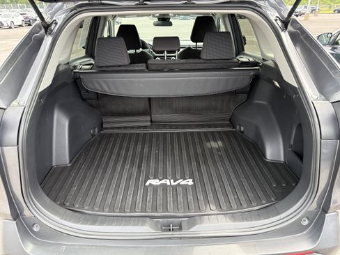 Certified 2023 Toyota RAV4 LE AWD/4WD image 7
