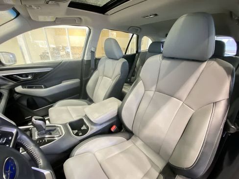 Used 2021 Subaru Outback Limited image 14