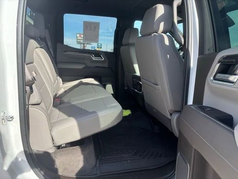 Used 2025 Chevrolet Silverado 1500 LTZ image 12