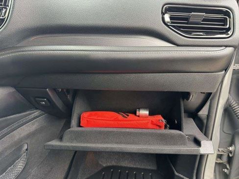 Used 2022 Dodge Durango GT RWD image 51
