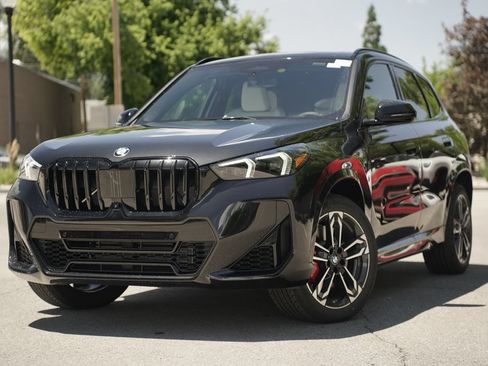 New 2026 BMW X1 xDrive28i w/ Technology Package AWD/4WD image 1