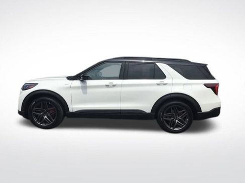 New 2025 Ford Explorer ST-Line w/ Premium Package image 2