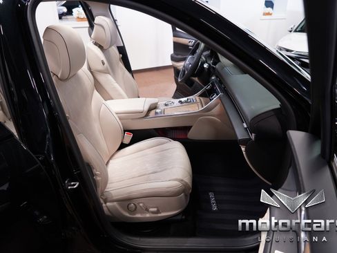 Used 2024 Genesis GV80 2.5T w/ Prestige Package image 29