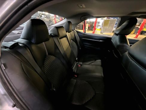 Used 2023 Toyota Camry SE image 16