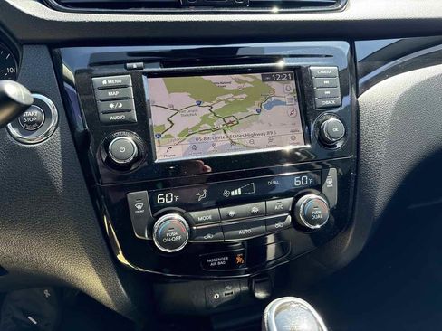 Used 2022 Nissan Rogue Sport SL AWD/4WD image 27