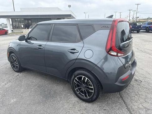 Used 2020 Kia Soul LX FWD image 8