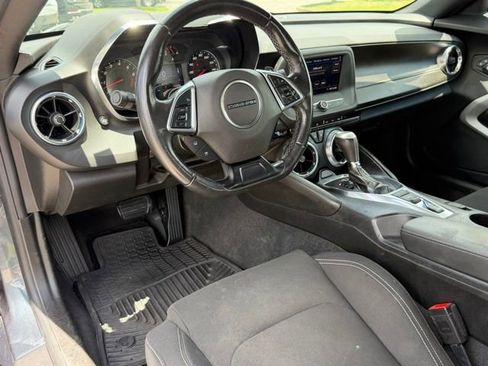 Used 2020 Chevrolet Camaro LT RWD image 11