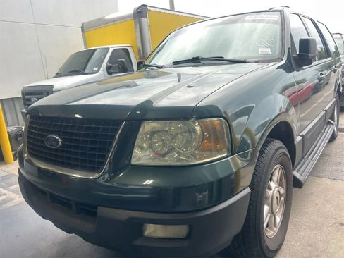 Used 2004 Ford Expedition XLT RWD image 1