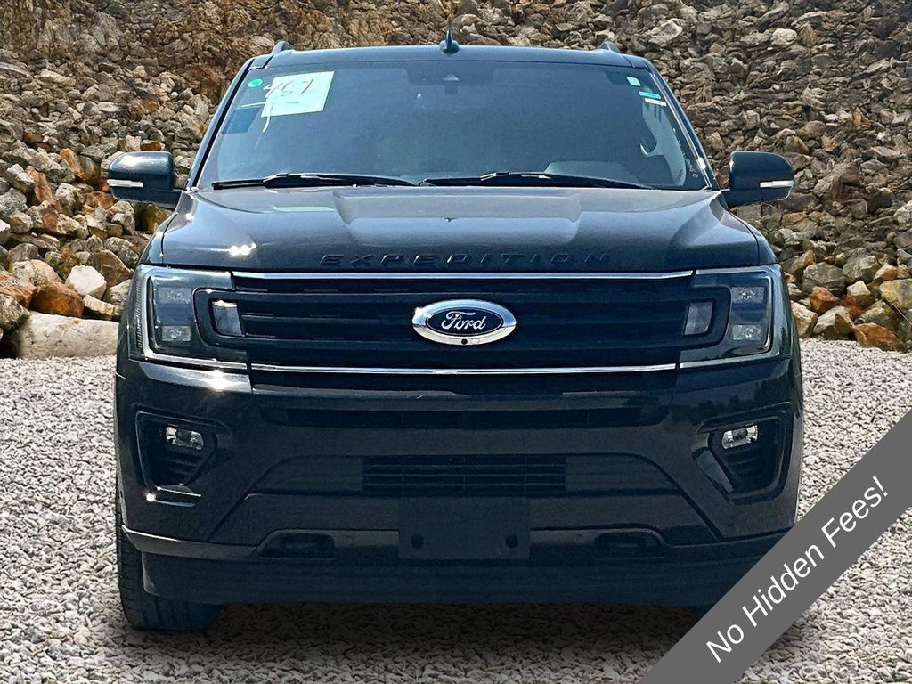 Used 2019 Ford Expedition Limited w/ Equipment Group 303A AWD/4WD image 3