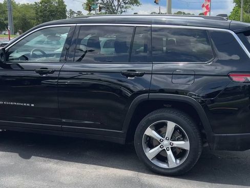 Used 2022 Jeep Grand Cherokee L Limited AWD/4WD image 6
