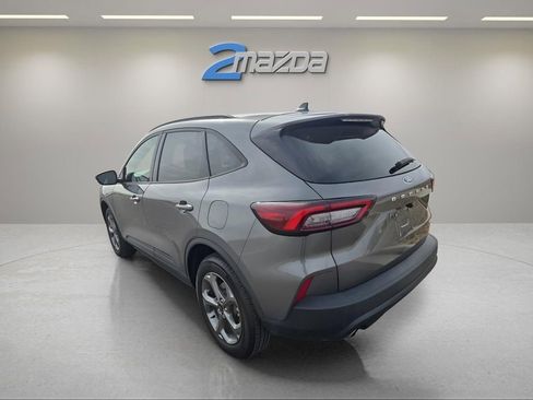 Used 2025 Ford Escape ST-Line image 3
