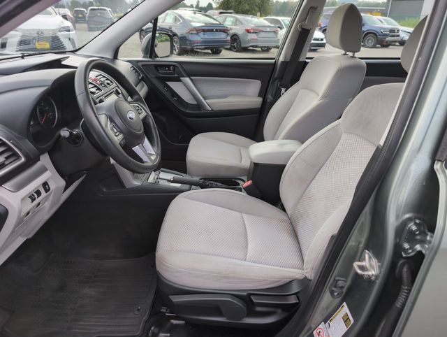 Used 2018 Subaru Forester 2.5i w/ Alloy Wheel Package AWD/4WD image 16