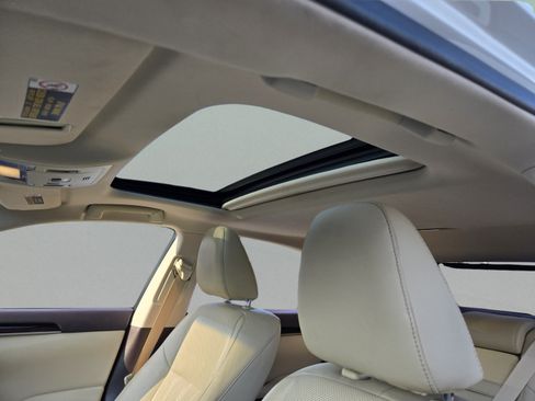 Used 2016 Lexus ES 350 w/ Luxury Package w/Wood Trim FWD image 12