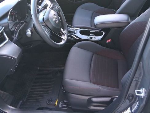 Used 2024 Toyota Corolla SE w/ SE Package image 29