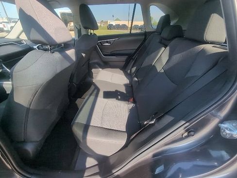 Used 2025 Toyota RAV4 XLE FWD image 11