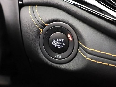 Used 2023 Dodge Durango R/T image 25