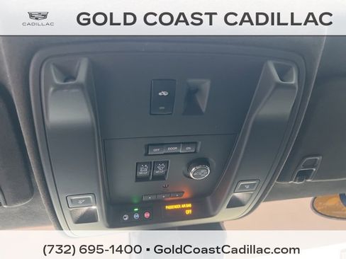 Used 2020 Cadillac Escalade ESV Platinum image 32