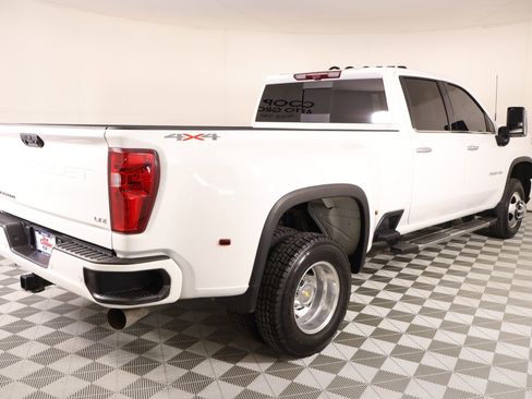 Used 2024 Chevrolet Silverado 3500 LTZ w/ LTZ Convenience Package image 21