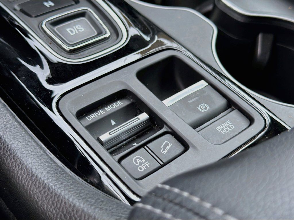 Used 2025 Honda Pilot EX-L image 21