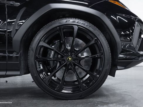 Used 2023 Lamborghini Urus S image 20