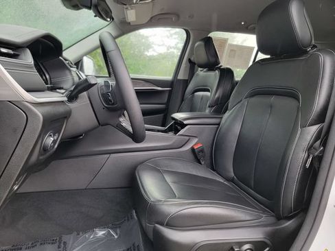 Certified 2023 Jeep Grand Cherokee Limited AWD/4WD image 20