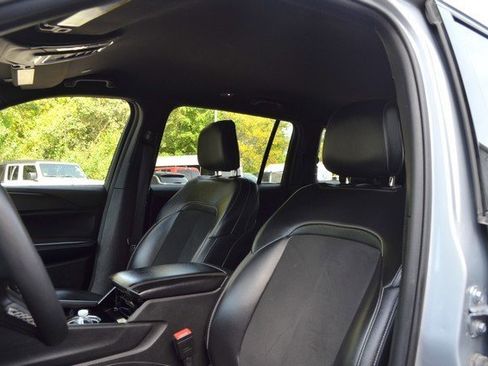 Used 2023 Jeep Grand Cherokee L Laredo image 18