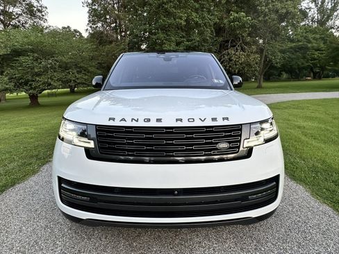 Used 2023 Land Rover Range Rover SE AWD/4WD image 3