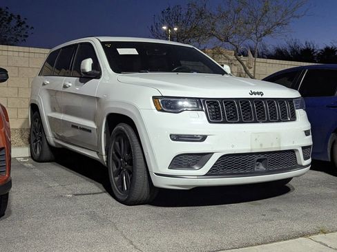 Used 2019 Jeep Grand Cherokee High Altitude image 3