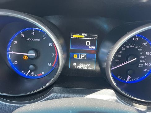 Used 2018 Subaru Outback 2.5i Limited w/ Popular Package #2 AWD/4WD image 14