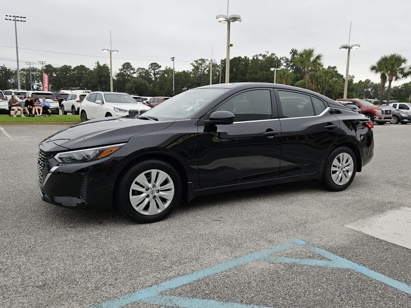 Used 2025 Nissan Sentra S FWD image 2