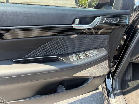 Used 2025 Hyundai Palisade Calligraphy AWD/4WD image 19