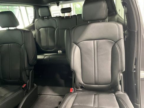 New 2025 Jeep Wagoneer Series II w/ Convenience Group I image 12