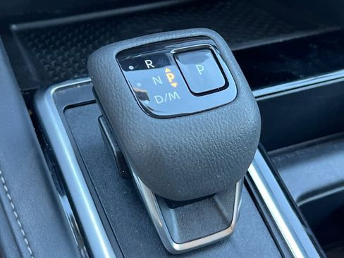 Certified 2025 Nissan Pathfinder SL image 26