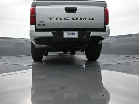 New 2024 Toyota Tacoma TRD Sport w/ TRD Sport Upgrade Package AWD/4WD image 28
