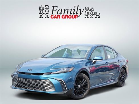 New 2026 Toyota Camry SE image 1