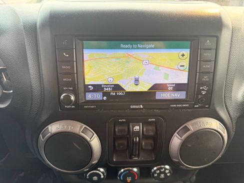 Used 2017 Jeep Wrangler Unlimited Sport AWD/4WD image 26
