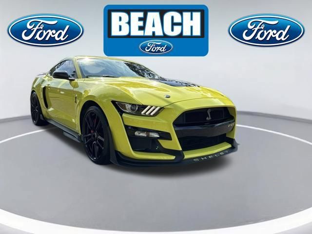 Used 2021 Ford Mustang Shelby GT500 w/ Technology Package RWD image 1