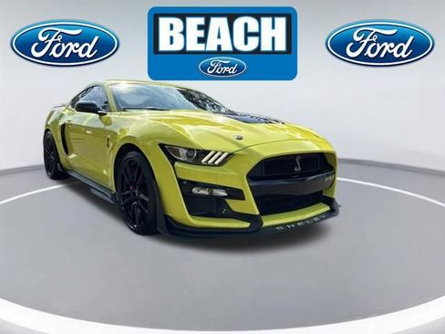 Used 2021 Ford Mustang Shelby GT500 w/ Technology Package RWD image 1