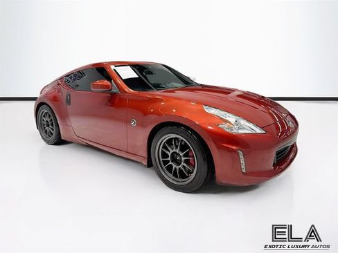Used 2013 Nissan 370Z Coupe RWD image 9