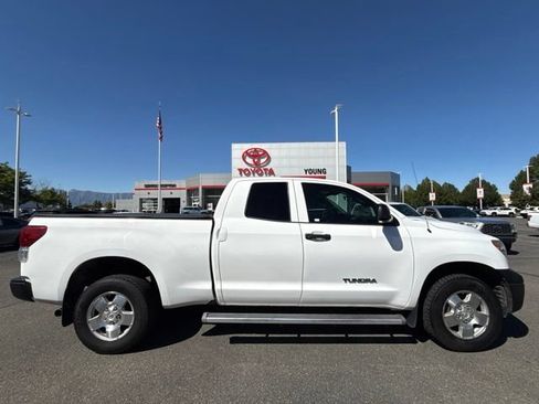 Used 2012 Toyota Tundra 4x4 Double Cab w/ Tow Pkg image 4
