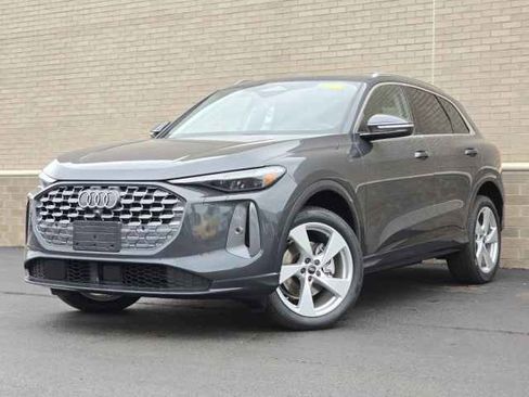 New 2025 Audi Q5 Premium Plus w/ Premium Plus image 1